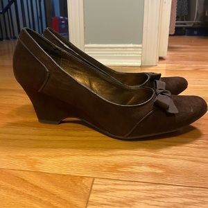 Luca Ferri Brown suede wedges size 8 gently used